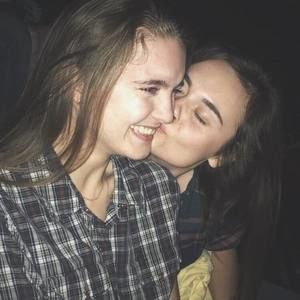 Meet your Posher, Lily